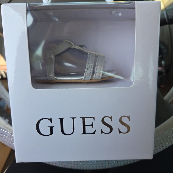 GUESS Silver Size 0 Baby Sandals NIB - Picture 1 of 3